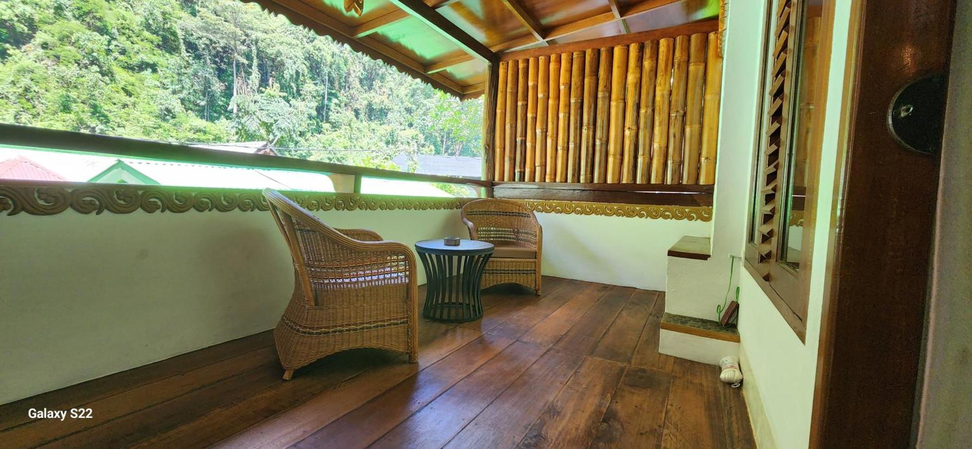 Sam'S Bungalows And Treks Bukit Lawang Exteriör bild