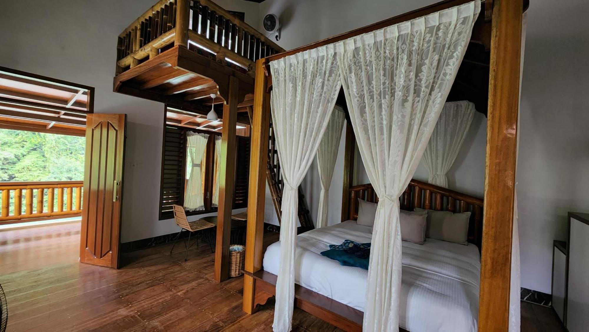 Sam'S Bungalows And Treks Bukit Lawang Exteriör bild