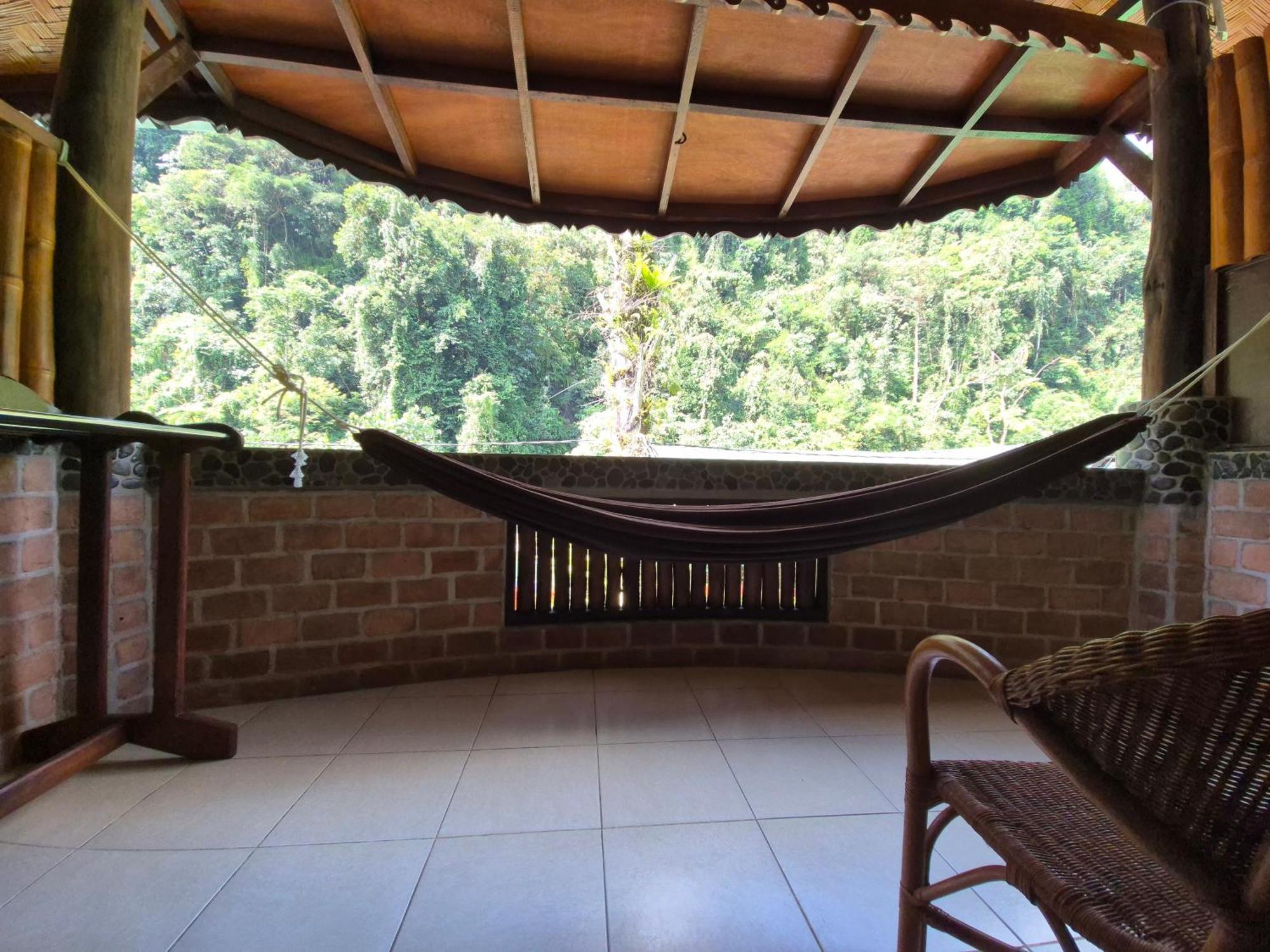 Sam'S Bungalows And Treks Bukit Lawang Exteriör bild