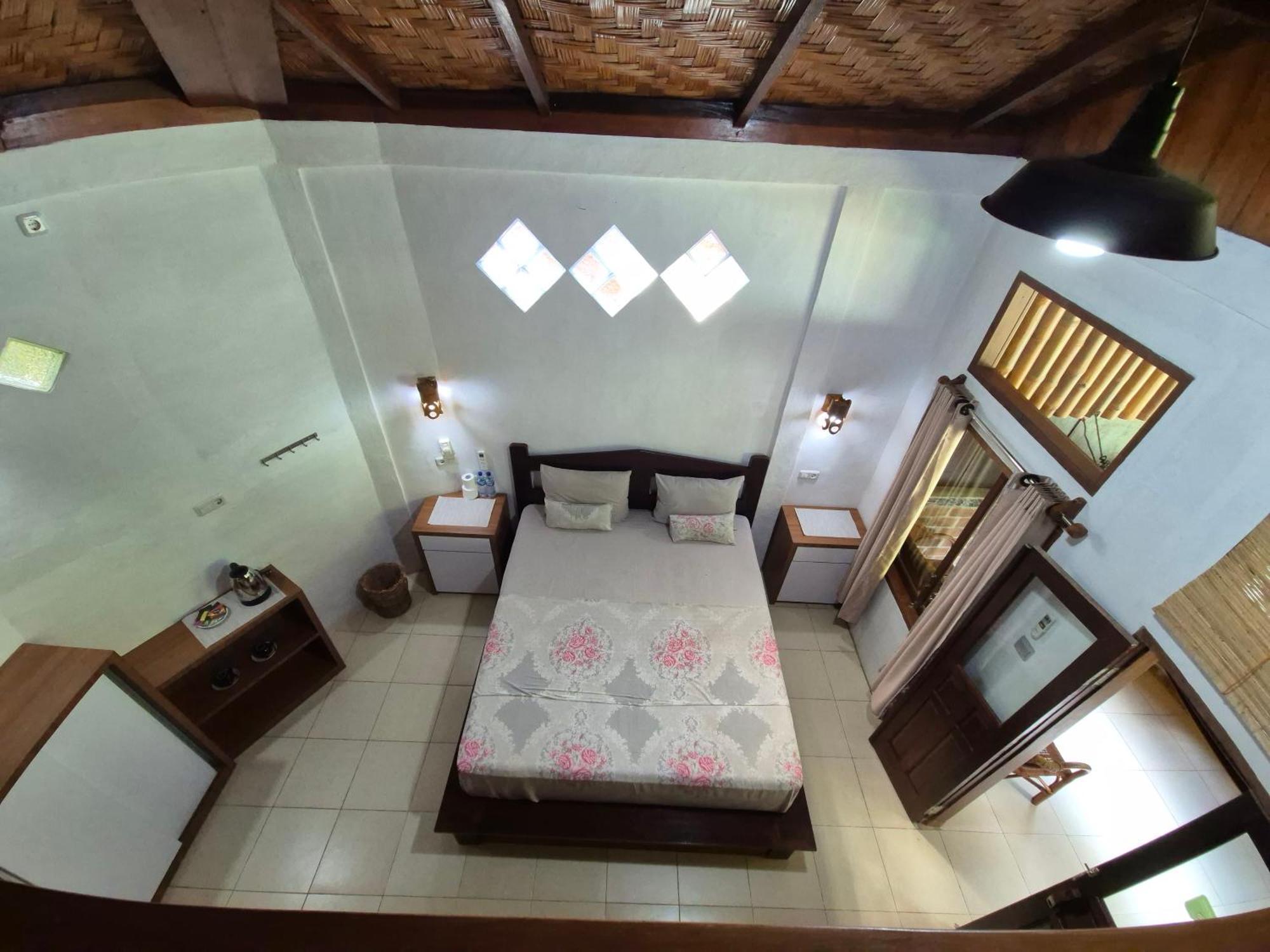 Sam'S Bungalows And Treks Bukit Lawang Exteriör bild